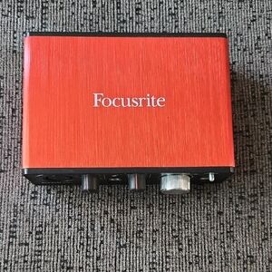 Focusrite Scarlett Solo Red Audio Interface